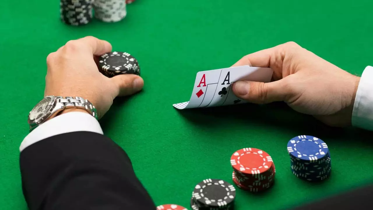 Berapa banyak chip poker yang Anda mulai dengan?